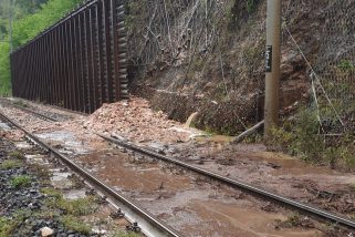 Maltempo, stop treni tra Terni e Spoleto: l’evento franoso a Giuncano – Video
