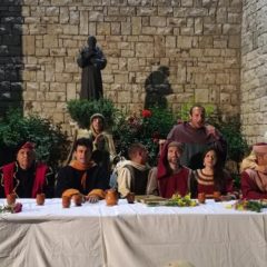 Casteltodino: sfida tra rioni, cena medievale e artisti di strada, torna il Palio de l’Acuto