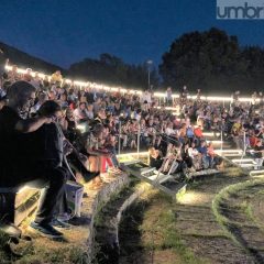 A Carsulae pienone e show con il rock che è diventato leggenda