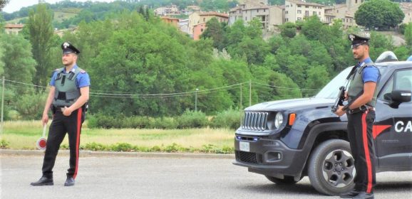 Gli rubano l’auto mentre prende il caffè al bar. Denunciato 34enne