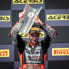 Superbike, Petrucci scatenato in rimonta: podio a Most