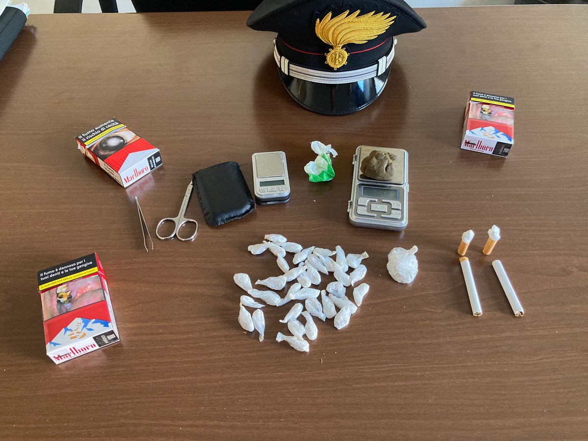 Terni, sigarette ‘care’: dentro c’è la cocaina. Arrestato 29enne