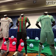 Ternana, svelate le maglie 2023-2024: «Bella emozione»