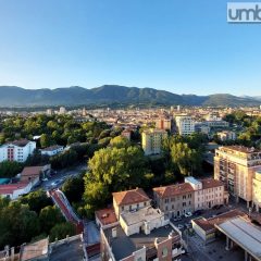 Terni, mattinata di ‘puzze’ in centro e non solo: «Disgustoso»