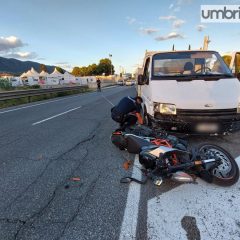 Terni, ‘Marattana’: furgone contro motociclo, un ferito