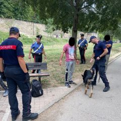Terni: chiudono gli accessi al parco Ciaurro e controllano tutti i ‘sospetti’. Una denuncia per droga