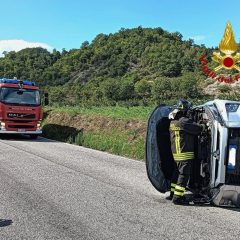 Città di Castello: si ribalta con il suv, illeso