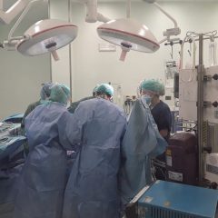 Rischia tetraplegia per l’ernia cervicale: 40enne operata con successo a Perugia