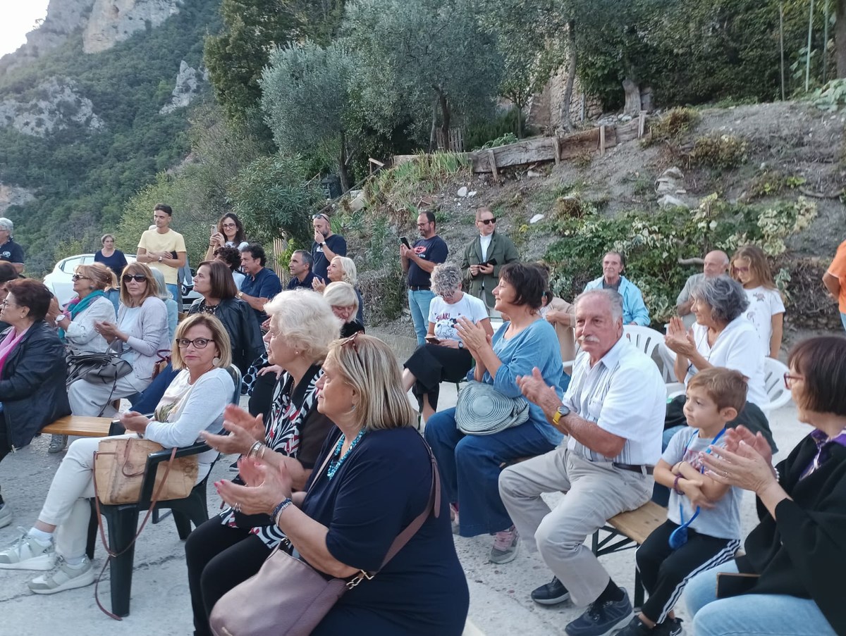 Colle Olivo riscopre tradizioni perdute nel segno di San Michele Arcangelo