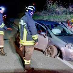 Gualdo Tadino: con l’auto contro il muro laterale della Flaminia. Donna soccorsa