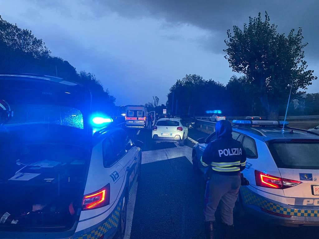 A1, Attigliano: scontro fra veicoli. Sei persone ferite