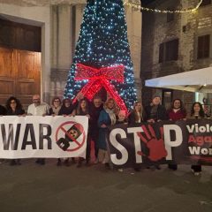 Flashmob nel cuore di Gubbio per la pace e contro la violenza sulle donne