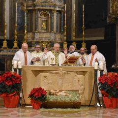 Terni: notte di Natale in cattedrale. Il messaggio di pace del vescovo