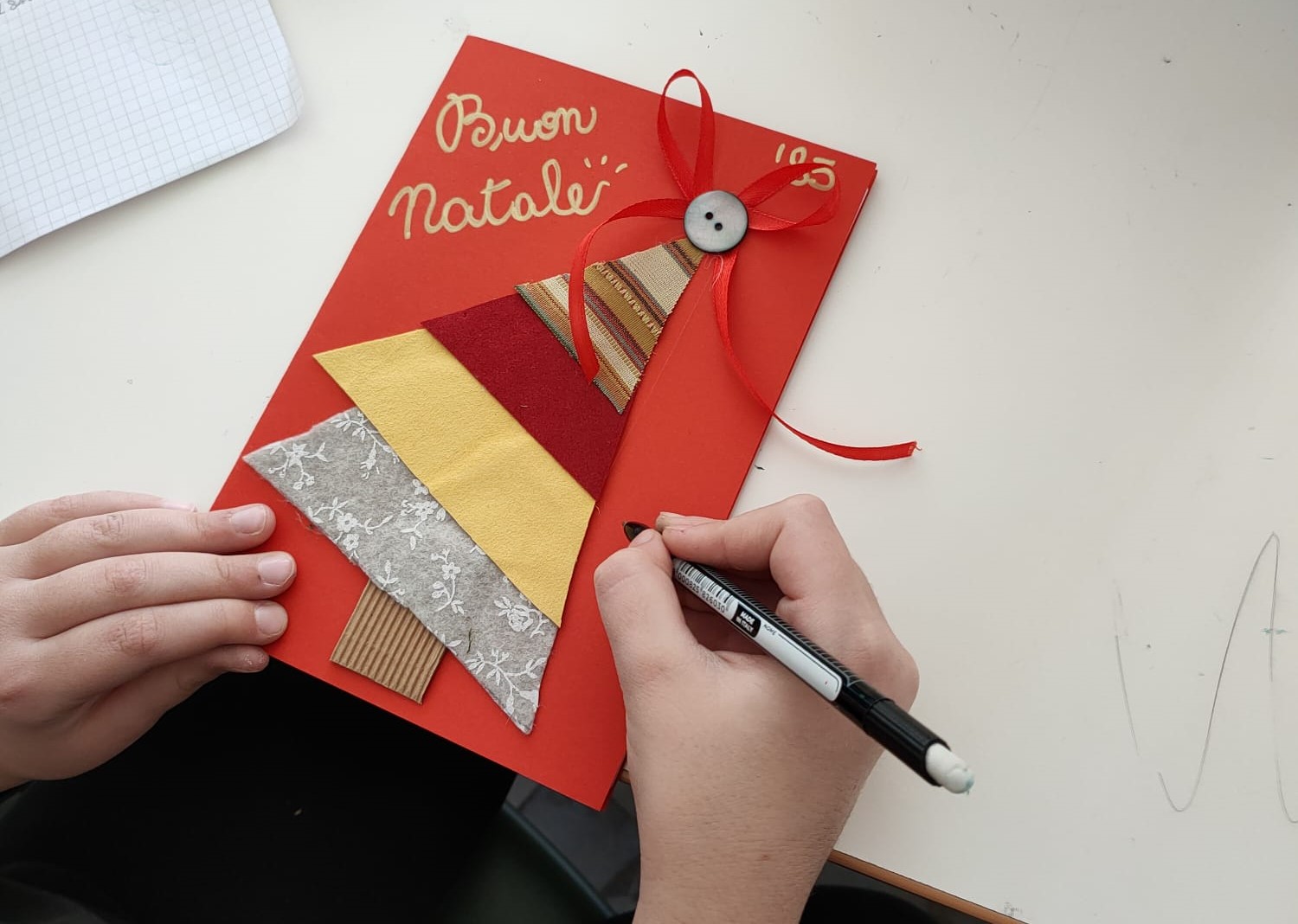 Terni, Montessori: giochi da tavolo e decorazioni con la creatività dei bimbi