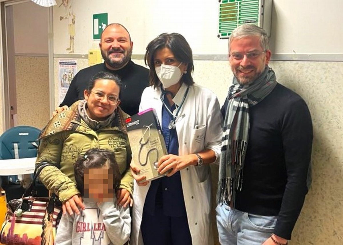 Terni: donati due fonendoscopi alla pediatria del ‘Santa Maria’