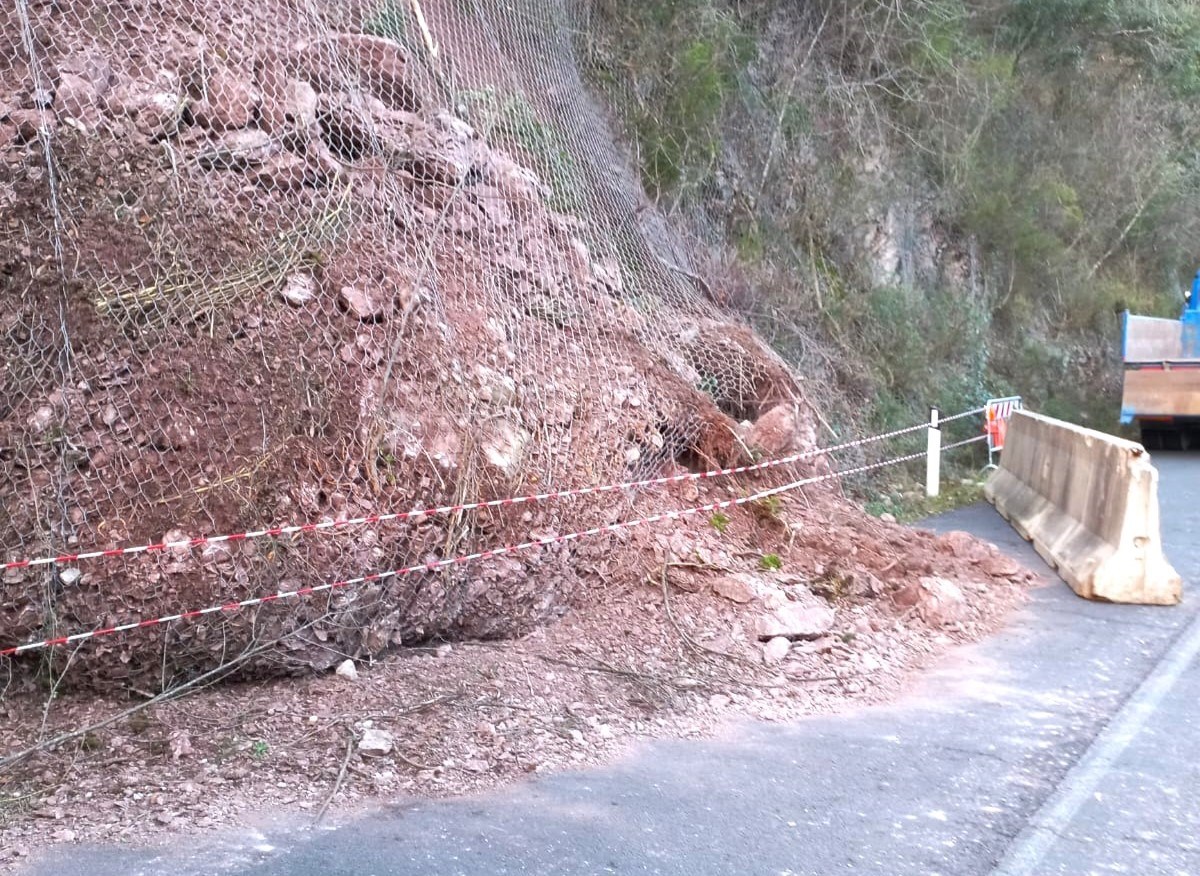 Terni: ancora una frana in Valserra. Scatta il senso unico alternato da semaforo