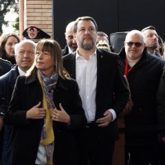 Salvini ‘battezza’ il cantiere che riporterà i treni FCU fra Ponte San Giovanni e Terni
