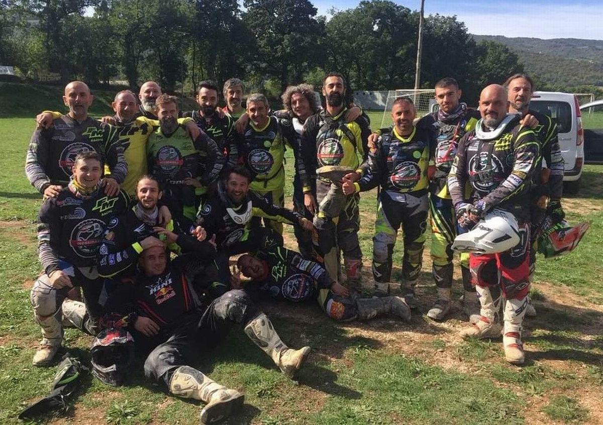 Arrone: la ‘carica’ di trecento enduristi per la prima tappa del campionato italiano