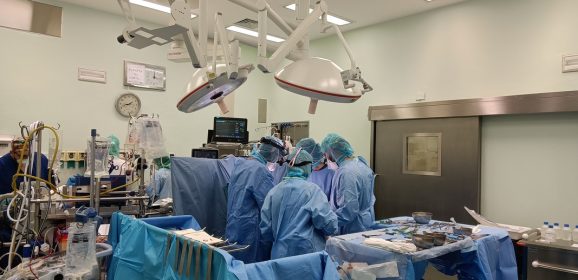 Raro tumore di otto centimetri, 40enne operato con successo a Perugia