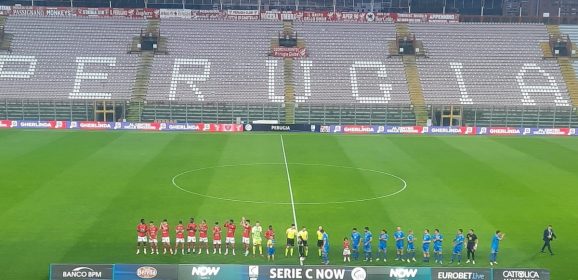 Perugia-Carrarese 0-2, con un gol per tempo i toscani ipotecano il passaggio del turno