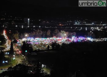Terni, via al luna park 2025-2026. E firma sull’ordinanza antivetro