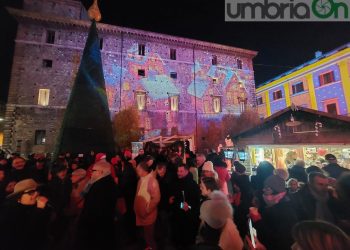 Terni, Natale: il debutto del villaggio e dei mercatini. Con nevicata – Fotogallery