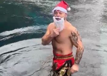 Narni: festeggia Natale con un tuffo nelle gelide acque del Nera a Stifone. Video