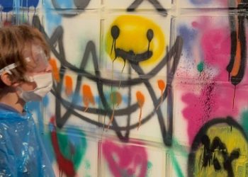 Terni: nonno-artista apre le porte della mostra ai bambini. Ed è un successo