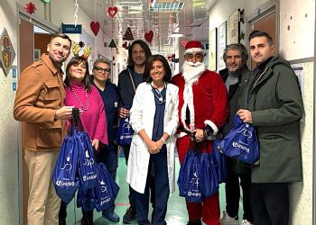 Terni, polizia di Stato: il SAP porta il Natale in pediatria