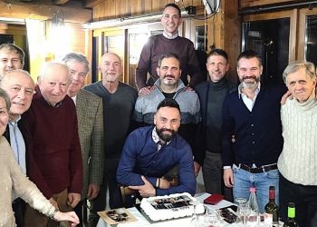 Terni: per la 5°D Geometri rimpatriata a 30 anni dal diploma insieme ai ‘prof’