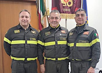 Vigili del fuoco di Terni: il capo reparto Sandro Angeletti va in pensione
