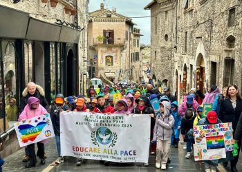 Trecento bambini da Roma ad Assisi in marcia per la Pace