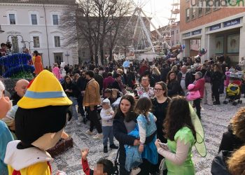Terni: domenica in centro nel segno del carnevale – Le foto