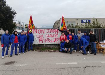 Terni: prosegue lo sciopero dei dipendenti Gls. «Da qui non ci muoviamo»