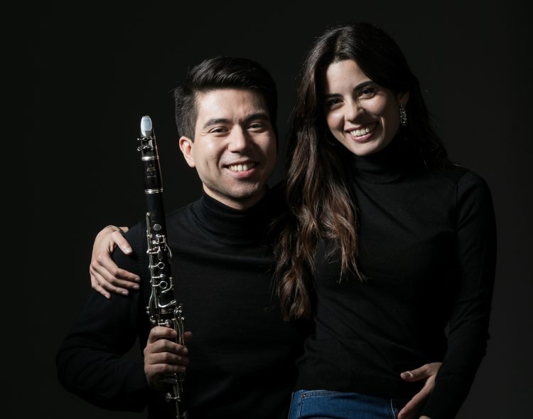 Aron chiesa e Martina Santarone