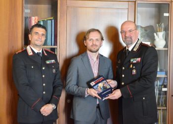 Terni: l’Arma consegna al direttore dell’Archivio di Stato il volume ‘I Carabinieri del 1943’