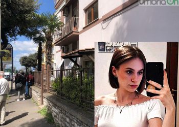 Terni piange Ilaria: uccisa a coltellate dall’ex fidanzato. Il papà: «Lui mi ha anche abbracciato»