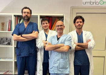 Terni: grave infortunio a una mano per un 39enne. I medici gli salvano quattro dita