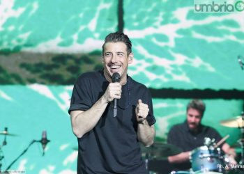 Il concerto di Francesco Gabbani al palaTerni nelle foto di Mirimao