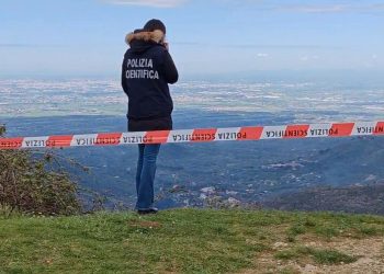 Terni piange Ilaria: uccisa a coltellate dall’ex fidanzato. Il papà: «Lui mi ha anche abbracciato»