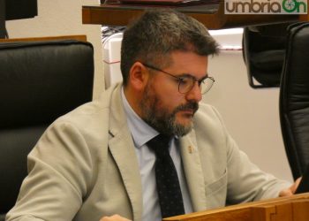 Maxi progetto ‘Energia Montebibico’: parco eolico con 8 aerogeneratori. De Luca dice no – Le foto