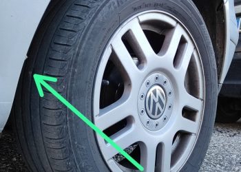 Valle San Martino: bucano con chiodi le gomme delle auto. Residenti esasperati