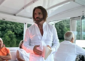 Tramonti, silenzi e parole: torna il ‘Teatro al tramonto in battello’ sul lago di Piediluco