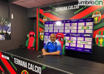 Ternana-Pescara, Fabio Liverani: «Sfida da 180 minuti. Attaccare con giudizio»