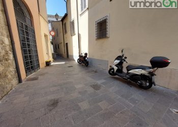 Terni, combo polizia Locale-Asm e via Visciotti è ripulita