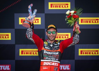 Superbike, rimonta da applausi di Petrucci a Misano: podio. «Un sogno davanti a questo pubblico»