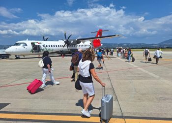 Perugia-Pantelleria, subito problemi: «Riprogrammazione e cancellazione. Così non va»