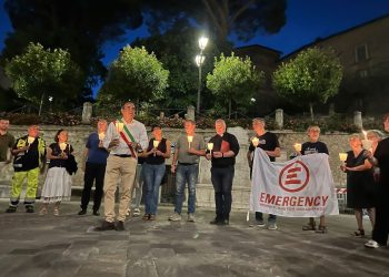 Fiaccolata per la pace a San Gemini: momento di riflessione contro ogni guerra