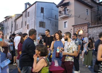 Quadrelli, domenica c’è ‘Borgo DiVino’: percorso enogastronomico con 5 tappe e live music
