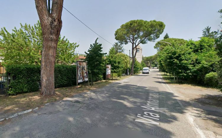 Via Mozzoni (screen Maps)